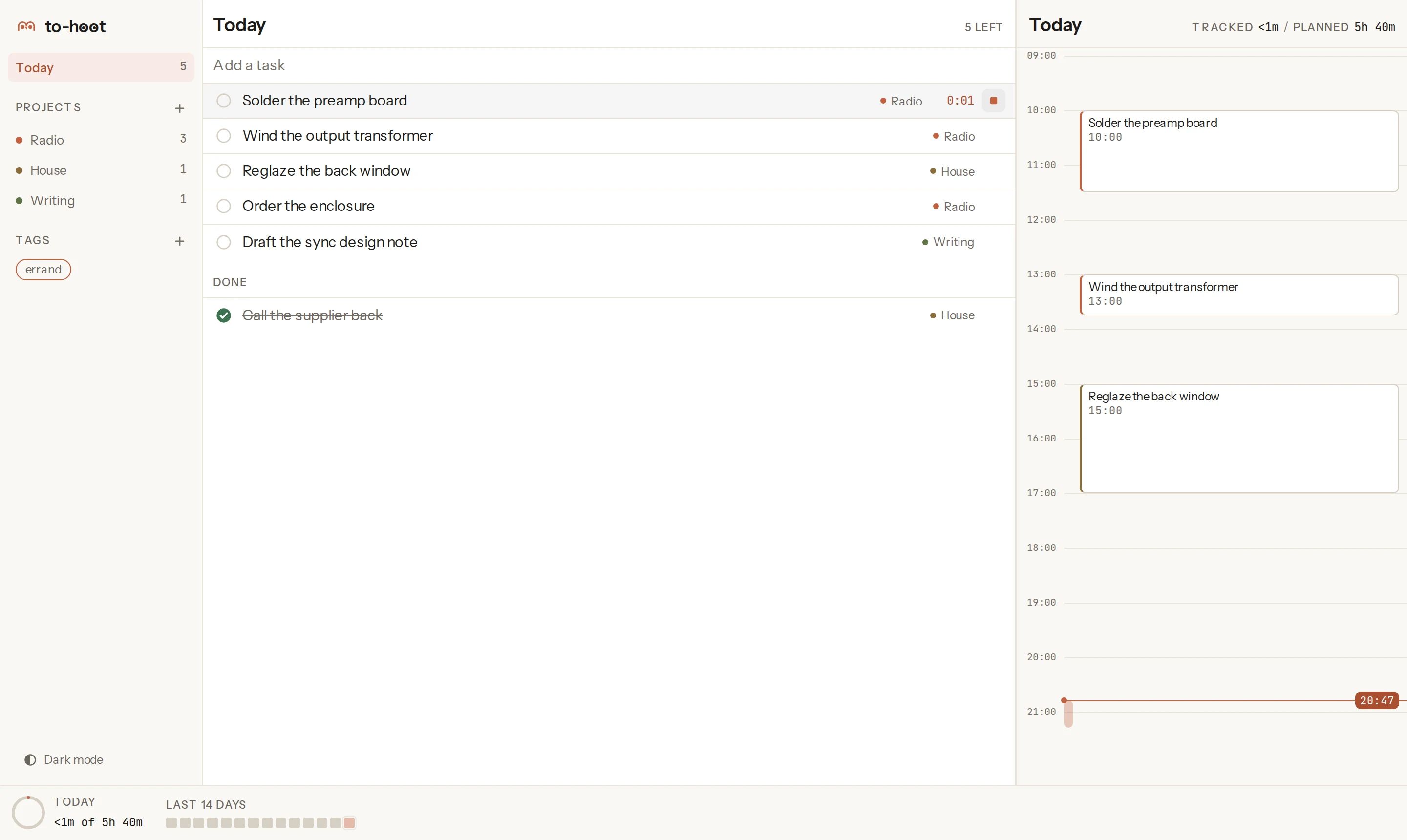The ToHoot desktop app with a sidebar of projects and tags, today's task list with a running timer, and a day timeline of planned blocks